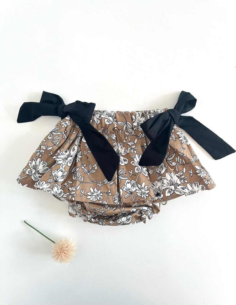 Skort | Beige and Black Flowers